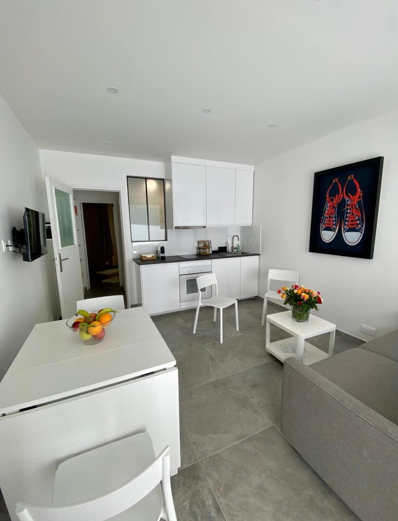 Chez Les Artistes De Menilmontant Appartement Parijs Buitenkant foto