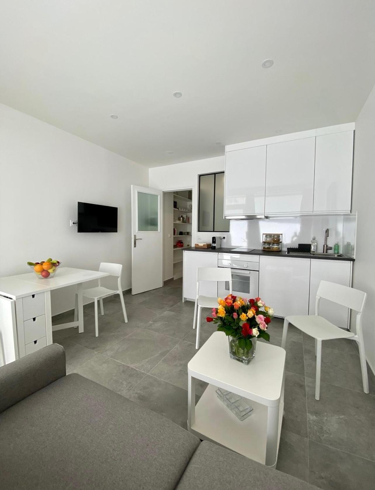 Chez Les Artistes De Menilmontant Appartement Parijs Buitenkant foto