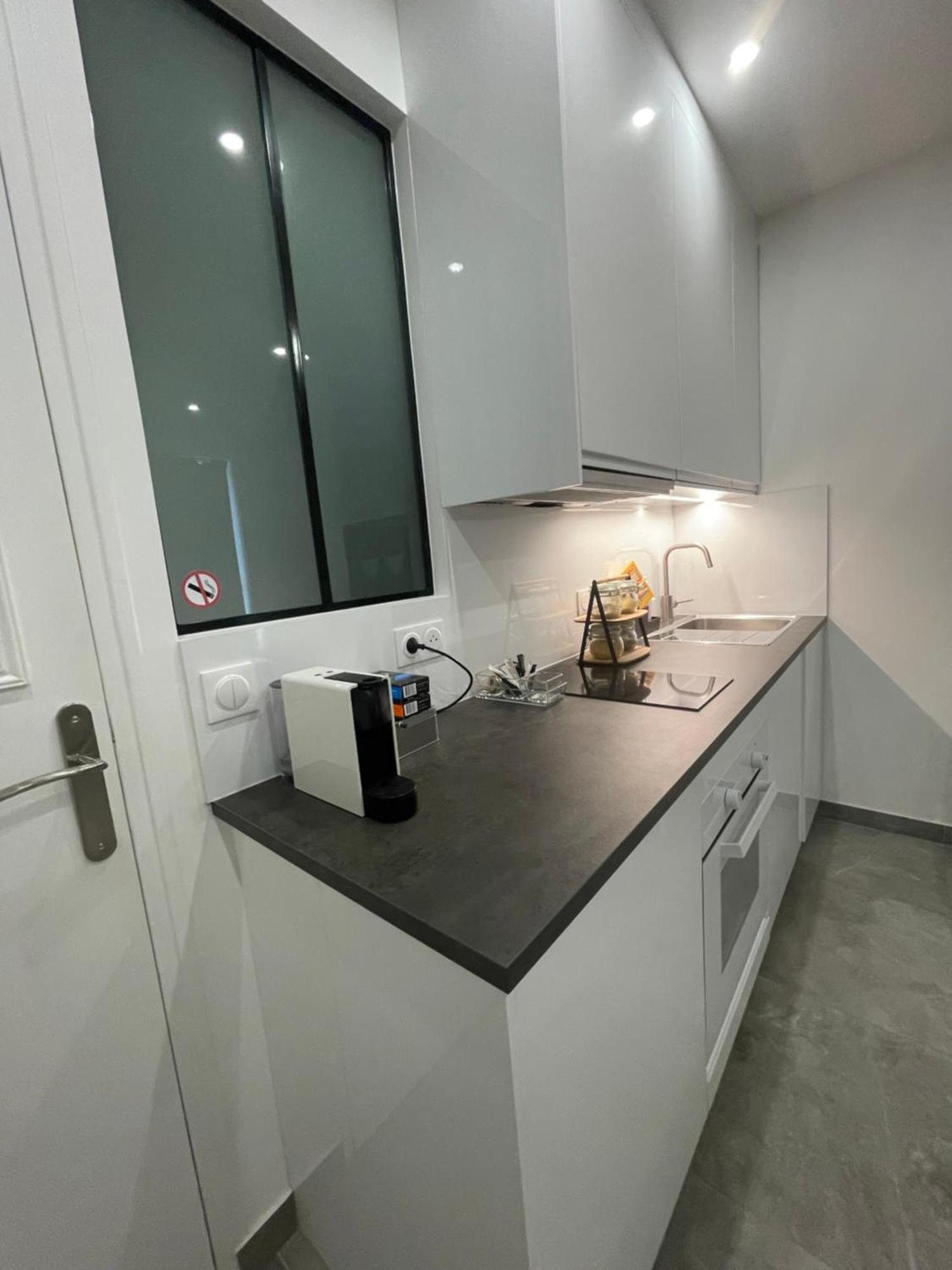 Chez Les Artistes De Menilmontant Appartement Parijs Buitenkant foto